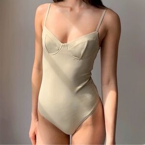 Aritzia Babaton Forte Contour Body Suit